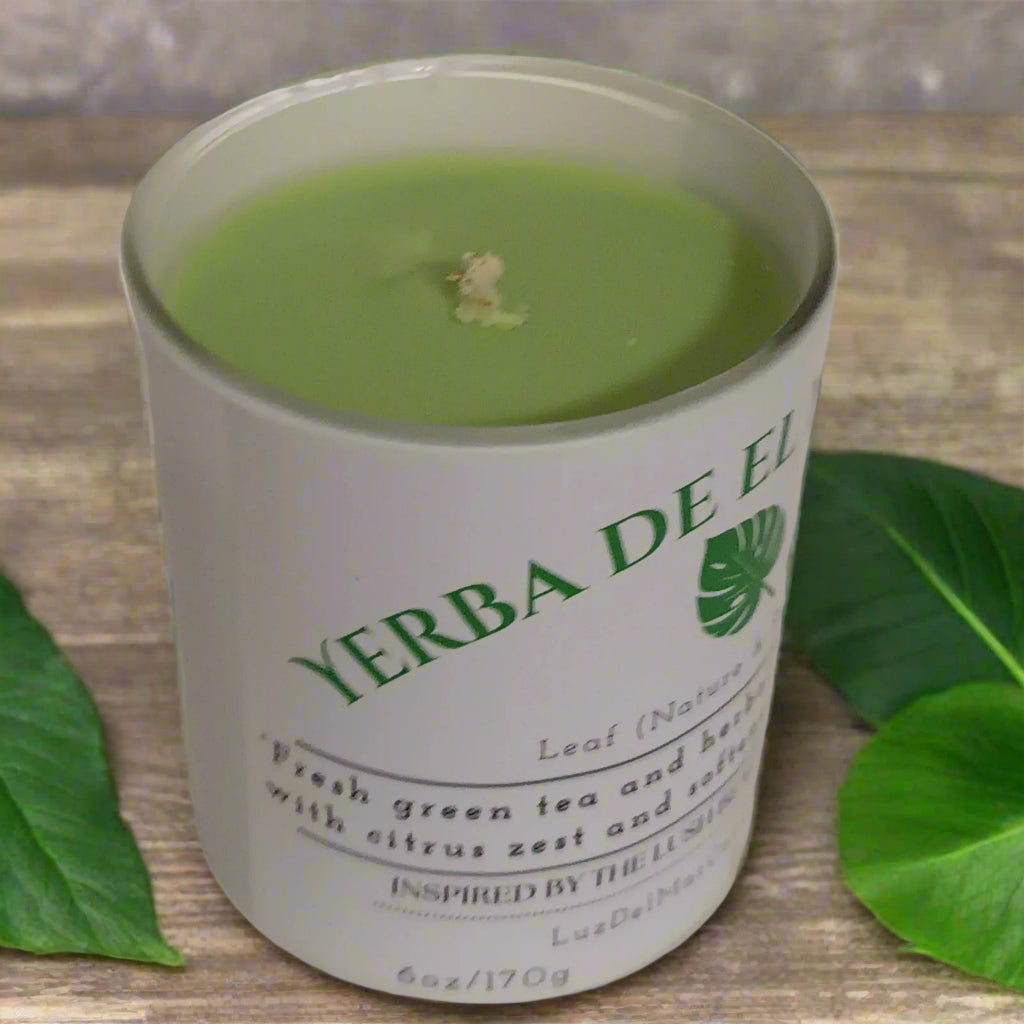 yerba-de-el-yunque-green-tea-candle Close up of wax and wick
